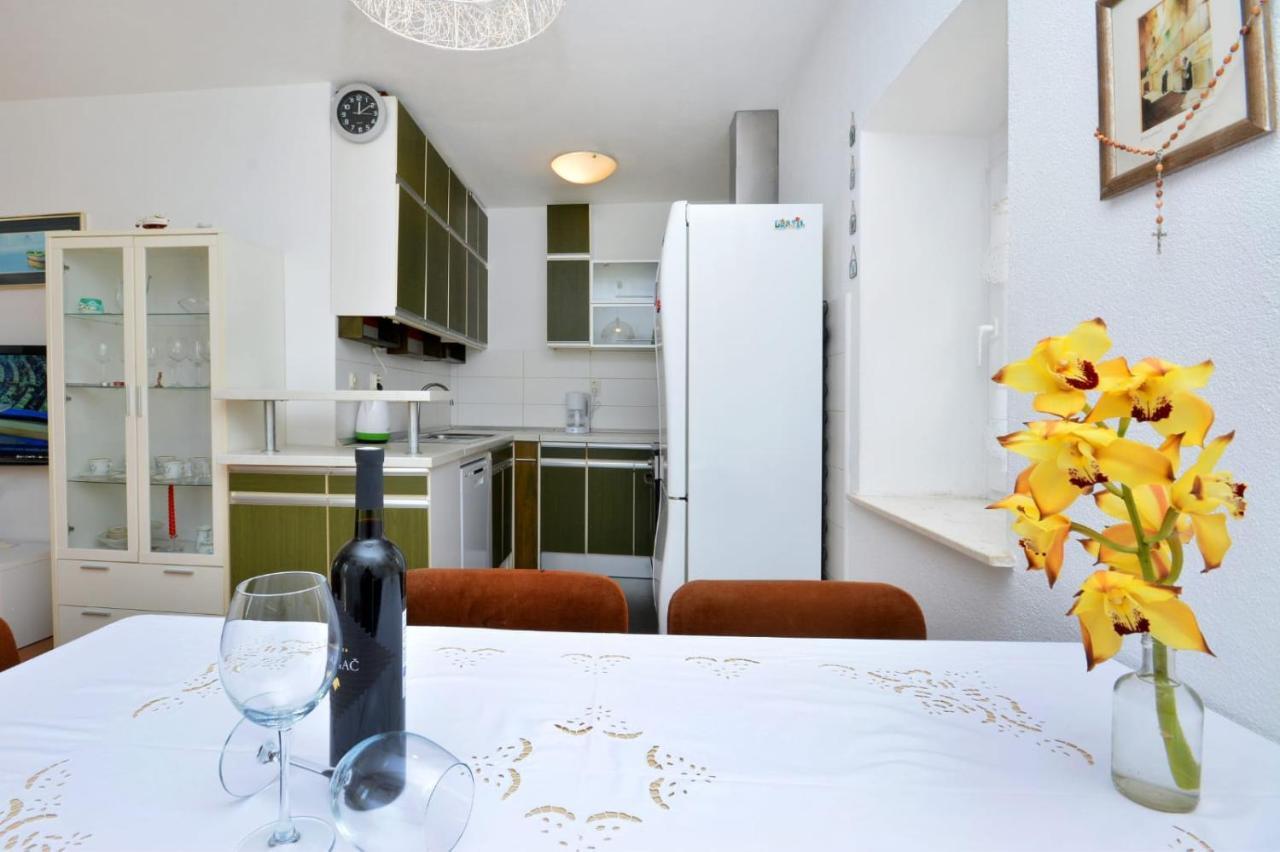 Apartman Vanda Lejlighed Podstrana Eksteriør billede